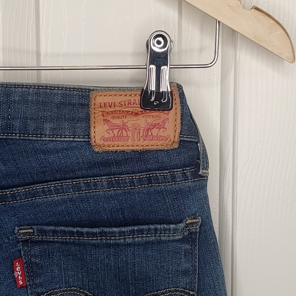 Levi's 711 Skinny Jeans - Picture 4 of 5